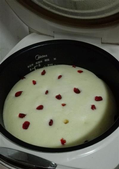 电饭煲蛋糕一直跳不起来？如何解决？