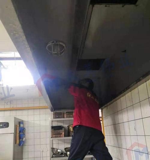 餐厅油烟机失火了怎么办？处理步骤是什么？