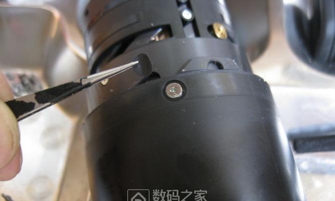 儿童数码相机镜头如何清理？步骤是什么？