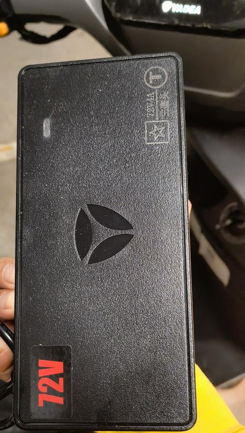 72v铅酸充电器的快充功率是多少瓦？