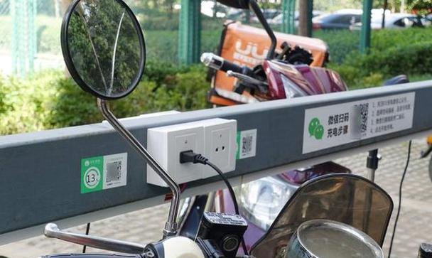 云鱼智能手表的充电方法是什么？充电过程中需要注意什么？