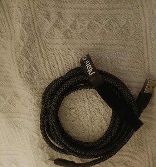 苹果双c口线连接车载充电器的方法？