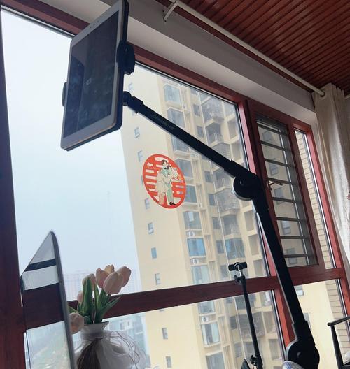 镜装手机支架的安装步骤是什么？