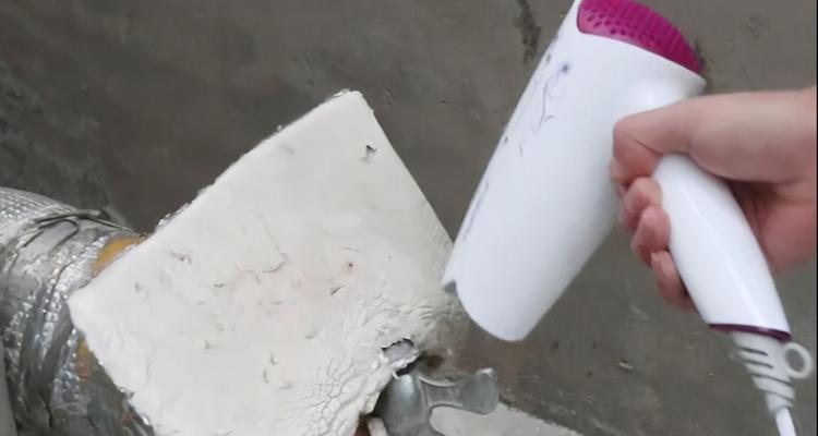 扬子热水器解冻功能的使用方法是什么？解冻过程中需要注意什么？
