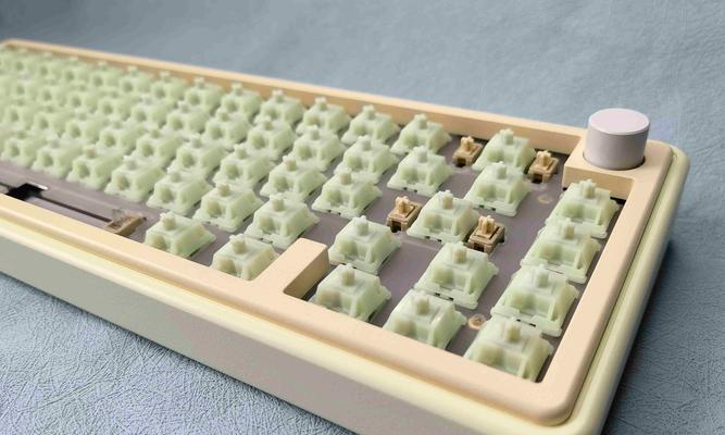 卫域键盘是什么轴？轴体类型有哪些？