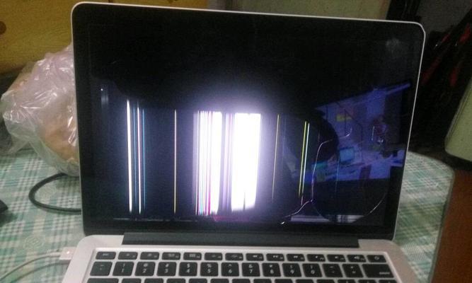 什么情况要换显示屏电脑？更换显示屏的费用是多少？