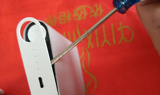漫步者遥控车怎么充电的？充电过程中需要注意什么？
