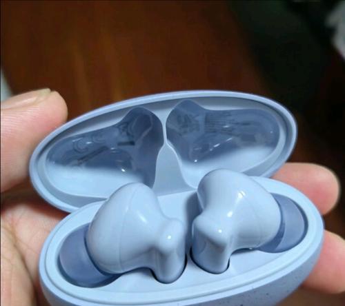 名牌蓝牙耳机华为使用方法是什么？