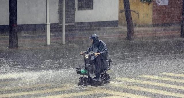黑龙江多地发布暴雨预警，局地有强对流！2-3日出行注意安全