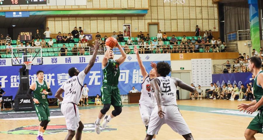 继U21大规模冲突后！中国篮球又出丑闻，10名球员发出联名信