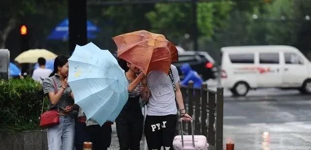 警惕！今晚到明天河北暴雨持续，局地大暴雨+雷电齐上阵