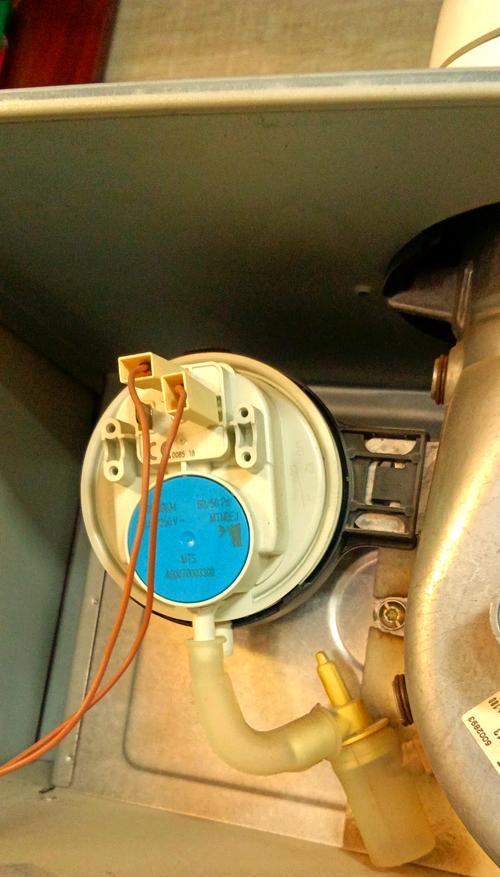 壁挂炉开关无法使用的原因及解决方法（探索壁挂炉开关失效的可能性和可行解决方案）