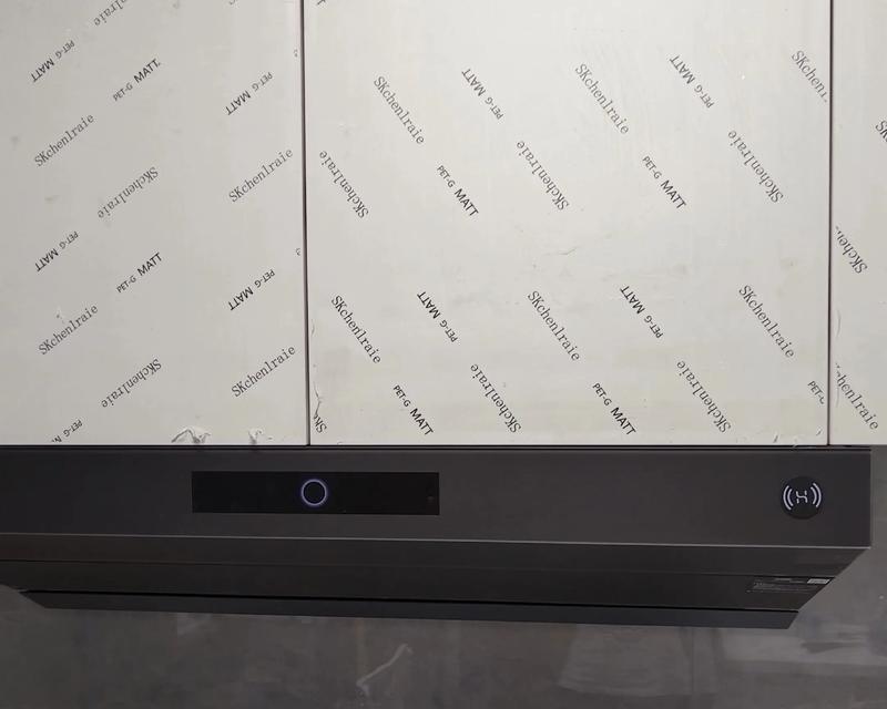 解决油烟机墙壁缝隙问题的实用方法（有效预防和修复油烟机墙壁缝隙问题，保护家居环境）