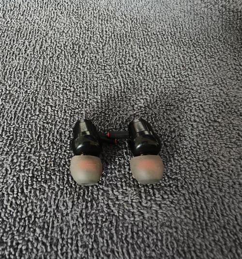 剪映头戴式耳机的制作过程是怎样的？需要哪些材料？