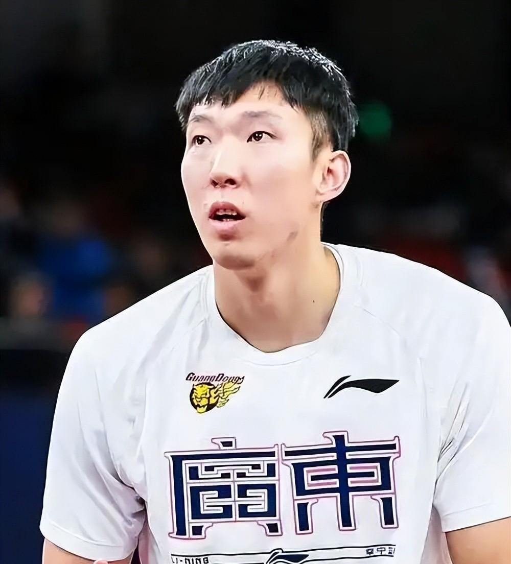 实话实说，中国男篮史上能力差劲的主力球员，莫过于以下这四位