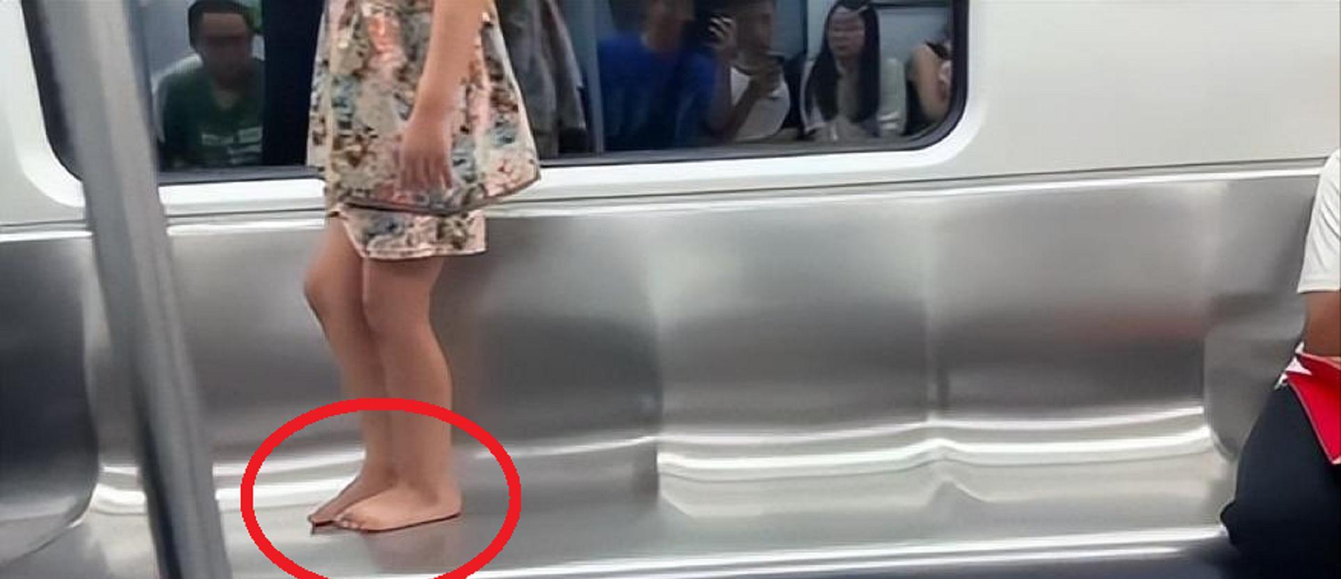 小孩地铁霸占仨座位后续！脱鞋踹人，家长不管，“地铁判官”出手