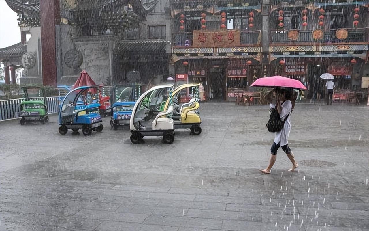 新一轮强降雨中心已确定！明天9月4日天气预报，大雨暴雨分布如下
